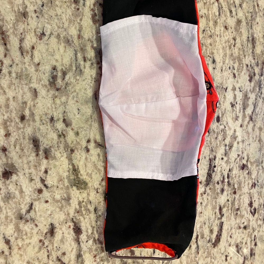 (Elastic) Snoopy Fabric Face Mask w/ Filter Pocket - Picture 2 of 4